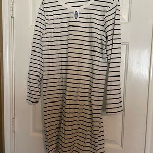 Old Navy Black and White Striped Dress